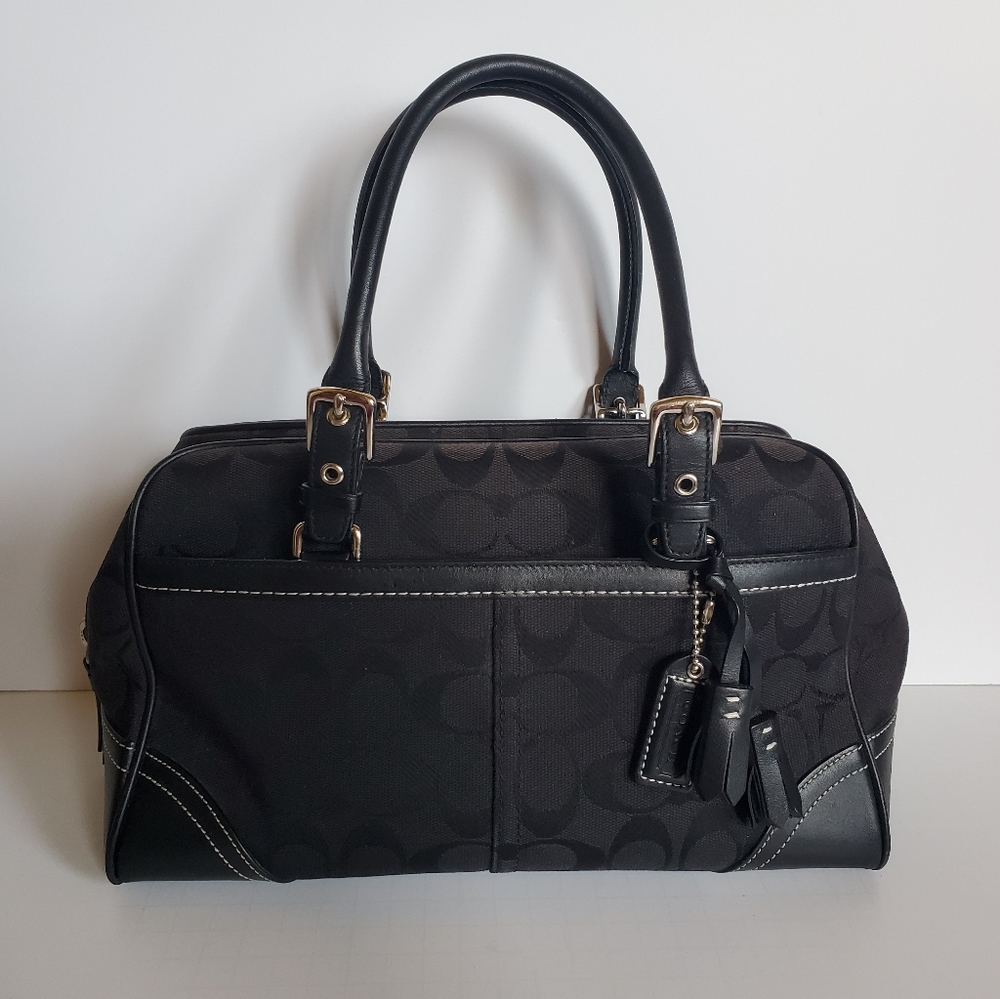 SOLD!!!!!Black Dr.s bag shape Coach purse